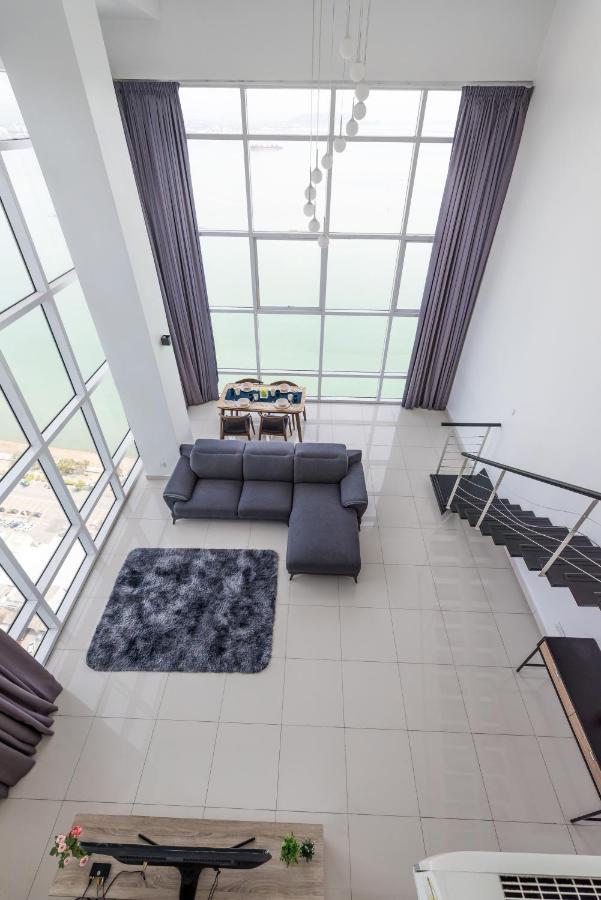 Maritime Penthouse Suite By The Sea George Town Exterior foto