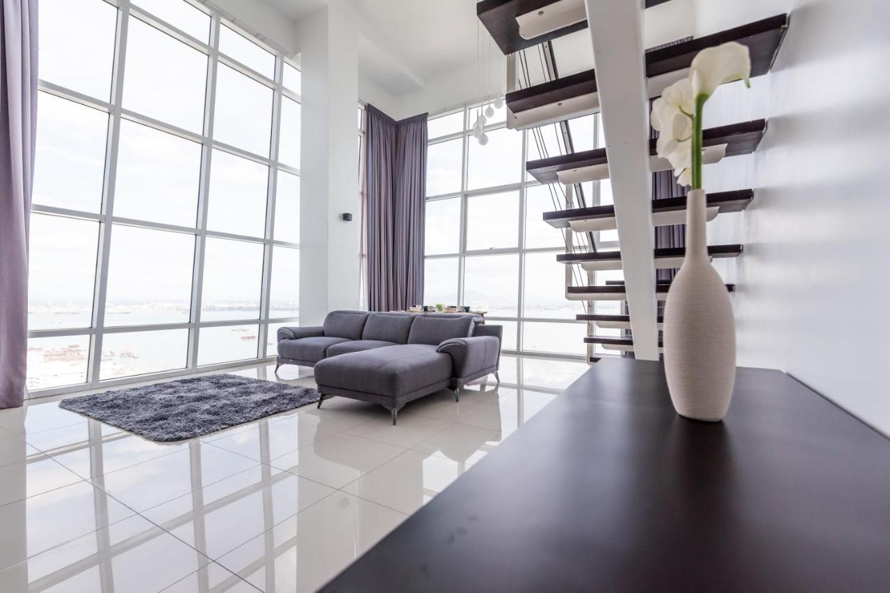 Maritime Penthouse Suite By The Sea George Town Exterior foto